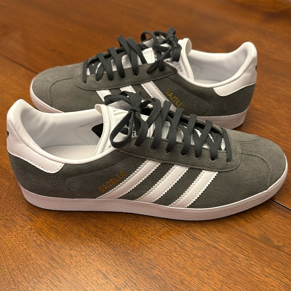 Adidas Gazelle NWOT